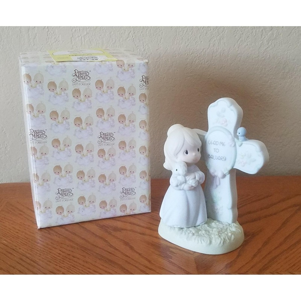 Enesco Precious Moments Figurine - Lead Me To Calvary (1996)